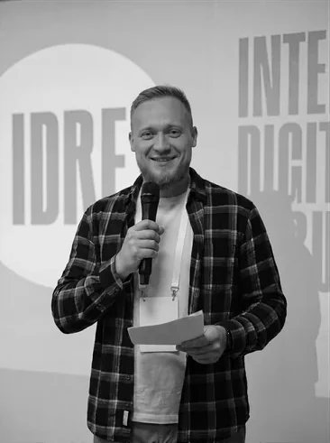 Юрий Соснюк выступает на IDRF 2024